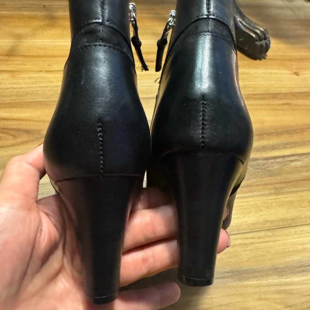 Lauren Ralph Lauren Black Leather Ankle Booties with Side Zip - Picture 12 of 13